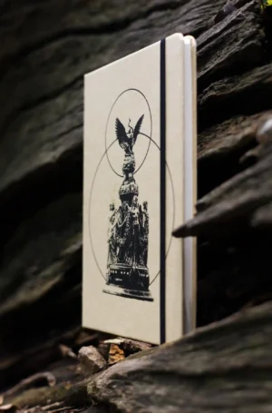 Foto de Libreta Arena de Mazunte con diseño inspirado en el Conjunto escultórico de la cúpula del Palacio de Bellas Artes 01
