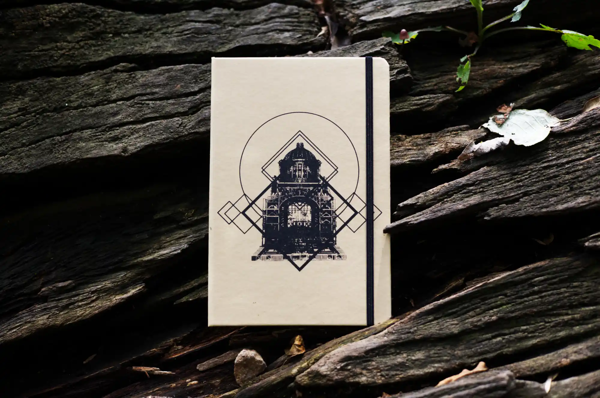 Yes, Mexican notebooks make an excellent gift for people who enjoy writing, journaling, art and design inspired by Mexico.