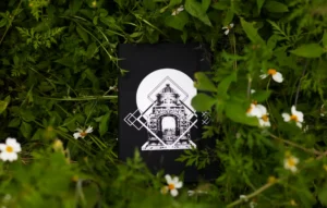 Photo of Libreta Negra with design inspired by the Monument to the Revolution 04